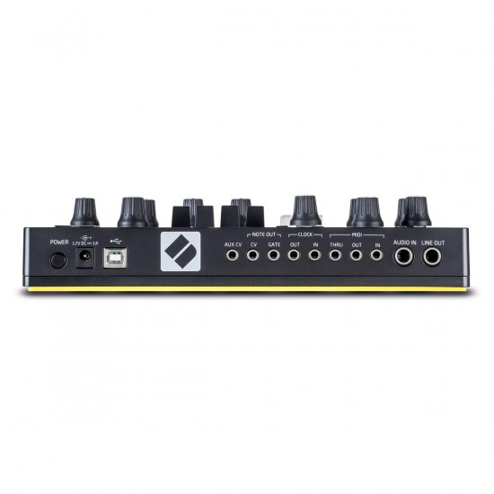 Novation Circuit Mono Station Novation Circuit Mono Station